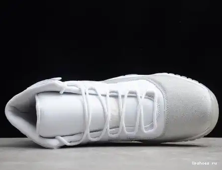 AR0715-100 Metallic Air WMNS SilverVast Jordan Grey AR0715-100 White 11 0422